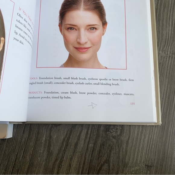 Lauren Conrad Beauty and Style Book Bundle - Picture 5 of 6
